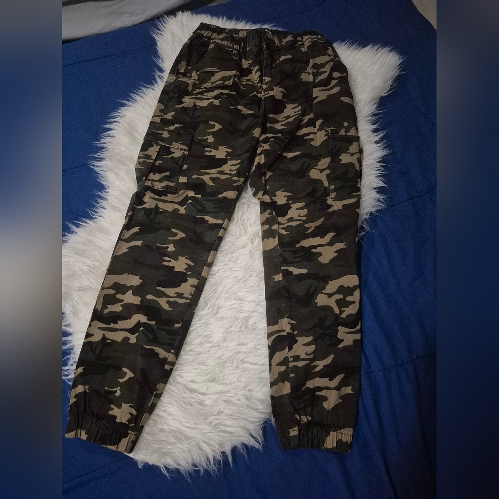 Women's Camouflage Cargo Pants